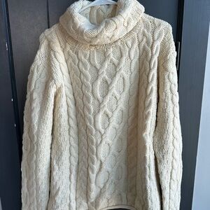 Cozy Cable Knit Turtleneck Sweater - Cream